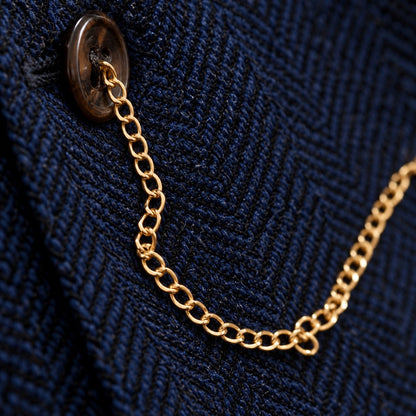 Bregenz-gilet – detail gouden kettinkje